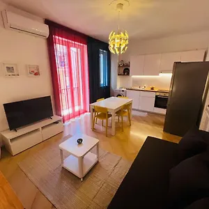 Calvin Home Appartamento